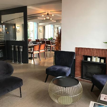 Logis Hotel & Restaurant - Les Bords De Seine La Roche-Guyon Zewnętrze zdjęcie